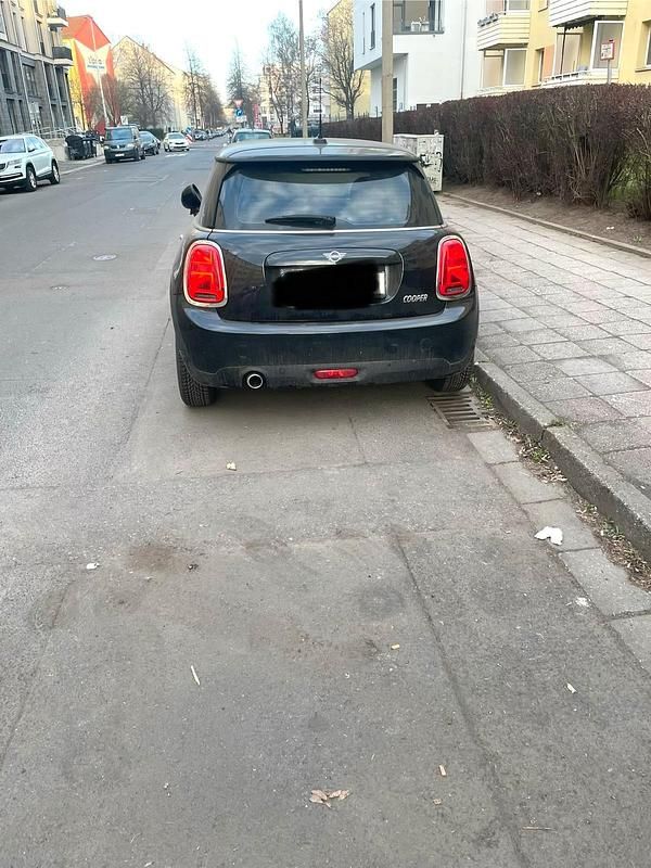 Gebraucht Mini Cooper 136 PS (100 kW) 2018 Schwarz Kleinwagen