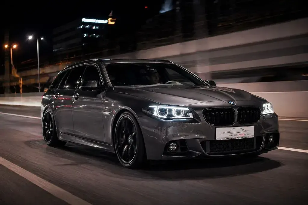 Gebraucht BMW 535 M Sport 313 PS (230 kW) 2015 Grau Kombi