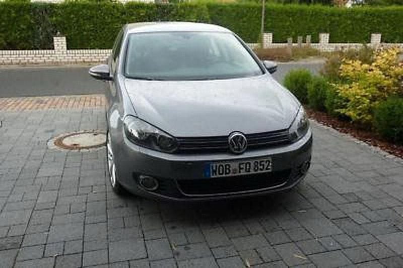 Grau Gebraucht 2009 VW Golf VI Limousine | 2.500 € (Superpreis) - Bild 1/4