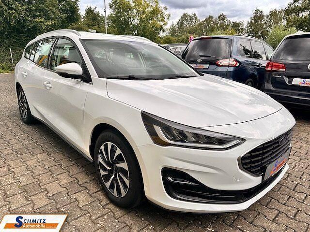 Gebraucht Ford Focus Titanium 116 PS (85 kW) 2023 Weiß Kombi
