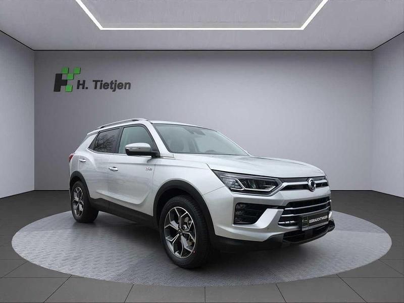Gebraucht SsangYong Korando 163 PS (119 kW) 2020 Grau SUV