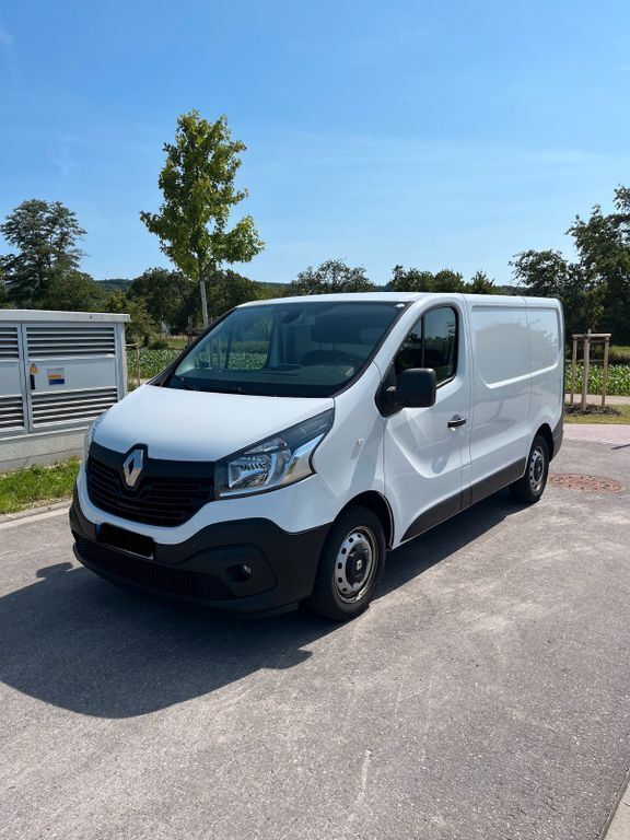Weiß Gebraucht 2019 Renault Trafic Van | 13.990 € - Bild 1/4