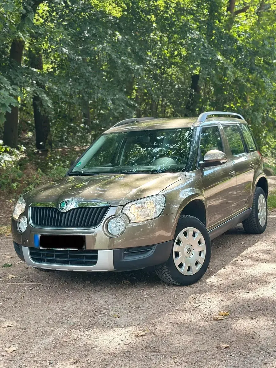 Gebraucht Skoda Yeti 110 PS (80 kW) 2012 Braun SUV