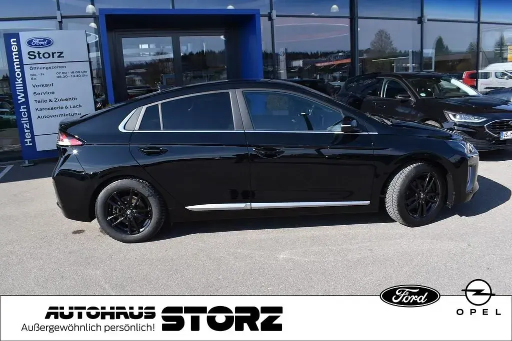Gebraucht Hyundai Ioniq Style 105 PS (77 kW) 2022 Schwarz Kleinwagen