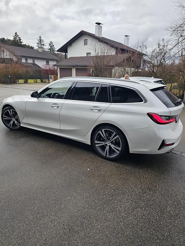 Gebraucht BMW 330 Luxury Line 286 PS (210 kW) 2021 Weiß Kombi