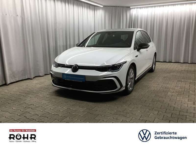 Weiß Gebraucht 2023 VW Golf VIII R-line Limousine | 25.730 € (Guter Preis) - Bild 1/4