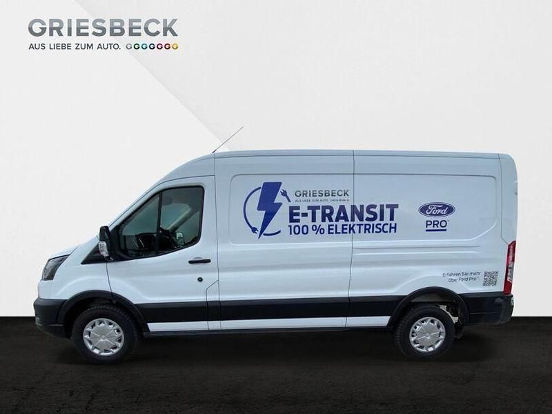 Gebraucht Ford Transit Trend 135 kW (184 PS) 2022 Frostweiß Van