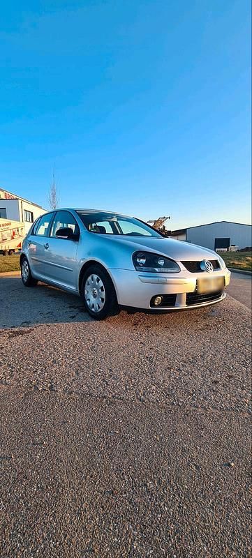 Gebraucht VW Golf V 140 PS (102 kW) 2004 Silber Kleinwagen