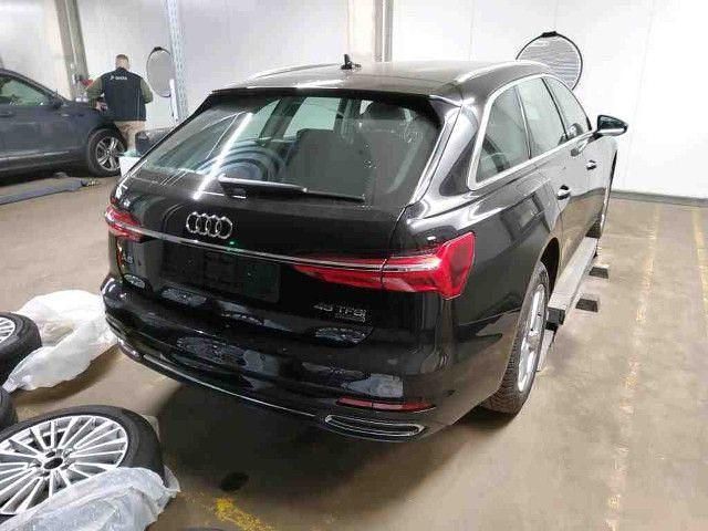 Gebraucht Audi A6 Design 265 PS (194 kW) 2023 Mythosschwarz metallic Kombi