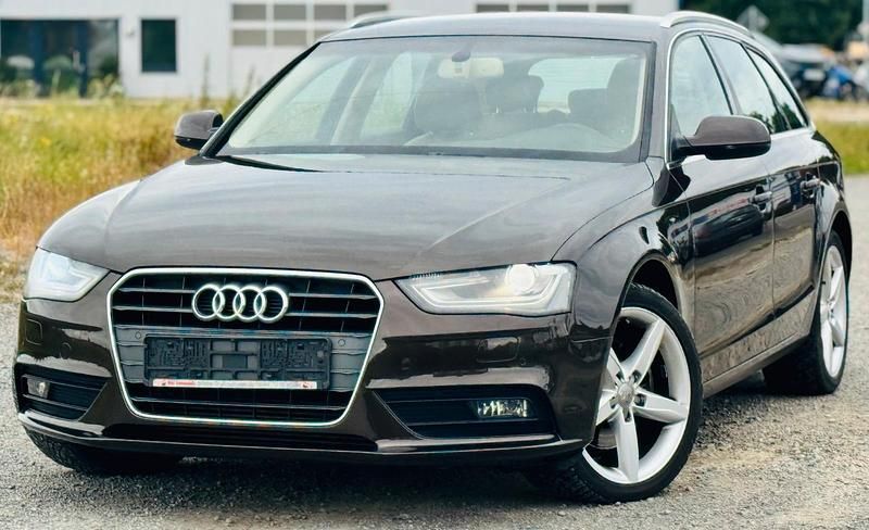 Braun Gebraucht 2012 Audi A4 Kombi | 6.999 € (Superpreis) - Bild 1/4