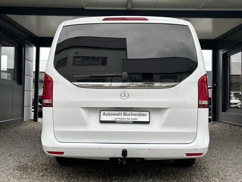 Gebraucht Mercedes V250 190 PS (139 kW) 2019 Weiß Van / Kleinbus