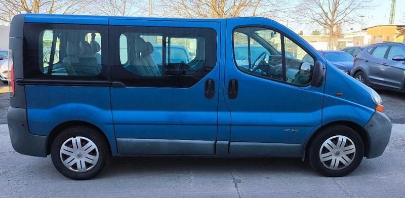Gebraucht Renault Trafic 135 PS (99 kW) 2005 Blau Van / Kleinbus