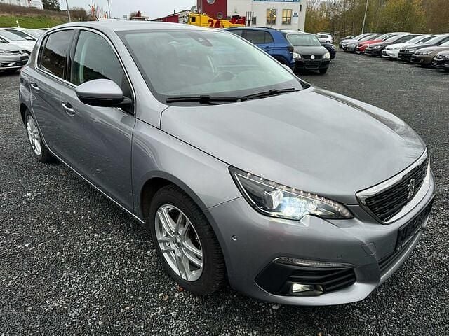 Gebraucht Peugeot 308 Allure 131 PS (96 kW) 2019 Grau Limousine