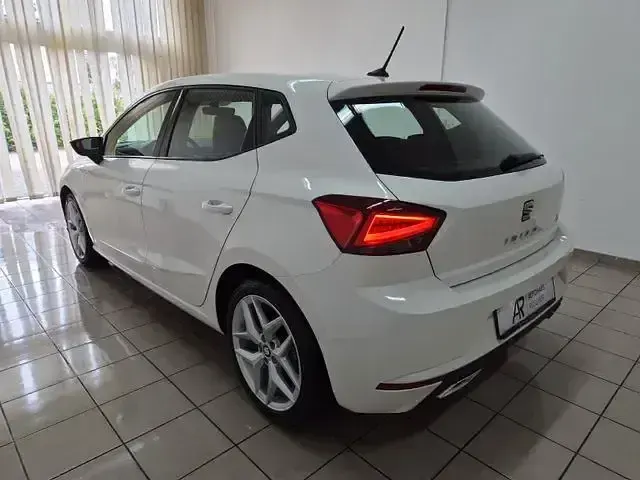 Gebraucht Seat Ibiza FR 116 PS (85 kW) 2020 "candy" weiss Kleinwagen