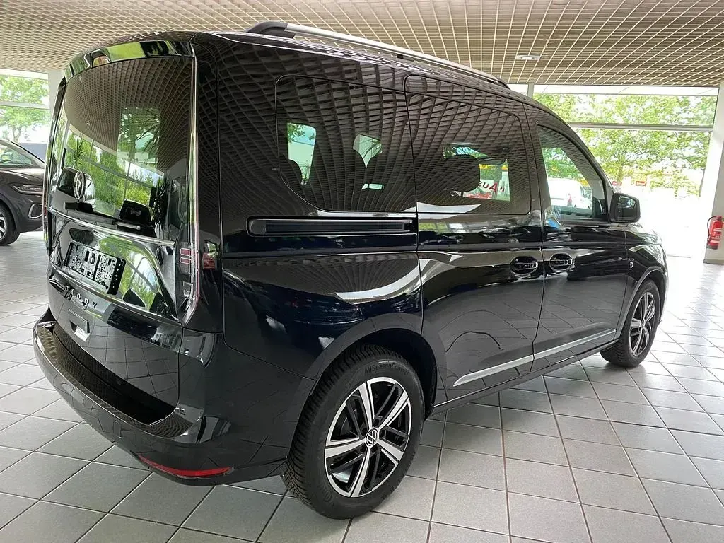 Neu VW Caddy Style 116 PS (85 kW) 2026 Deep black perleffekt Van / Kleinbus