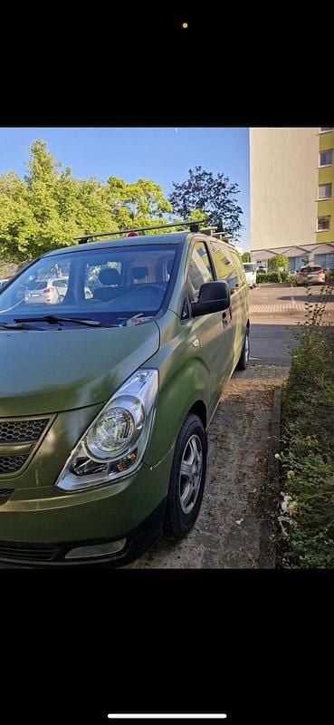 Grün Gebraucht 2010 Hyundai H-1 Techniq Van / Kleinbus | 5.550 € (Superpreis) - Bild 1/4