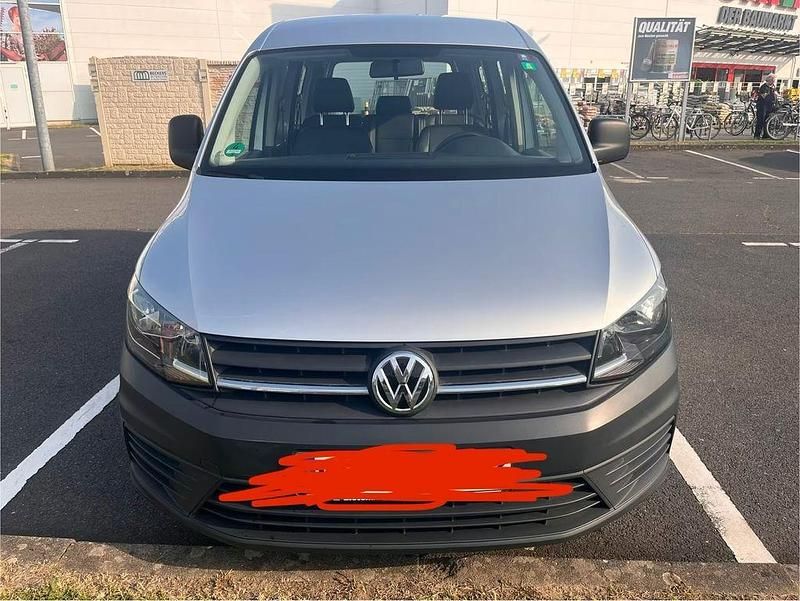 Silber Gebraucht 2018 VW Caddy Trendline Van / Kleinbus | 13.800 € (Etwas zu teuer) - Bild 1/4