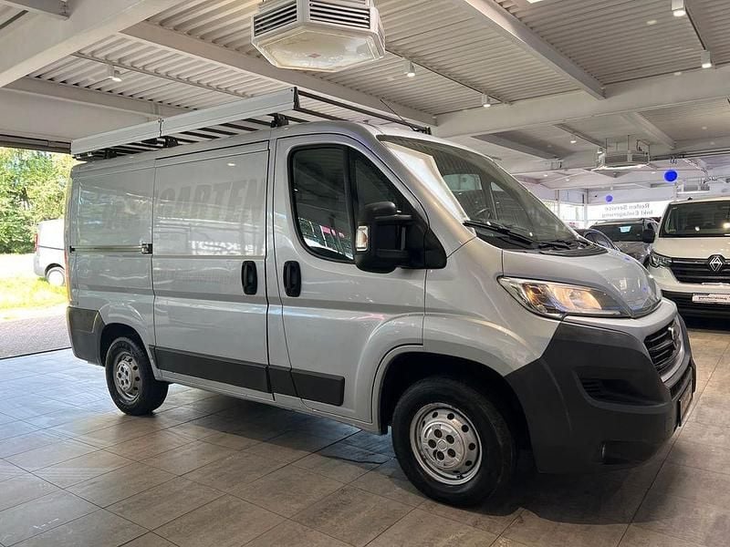 Gebraucht Fiat Ducato 131 PS (96 kW) 2015 Silber Van