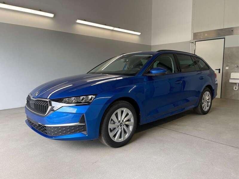 [8x8x] race blue metallic Neu 2025 Skoda Octavia Selection Kombi | 32.690 € (Fairer Preis) - Bild 1/4