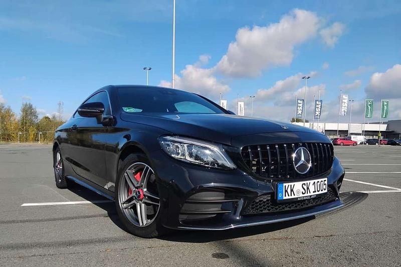 Schwarz Gebraucht 2022 Mercedes C180 AMG line Plus Coupé | 32.000 € (Superpreis) - Bild 1/4