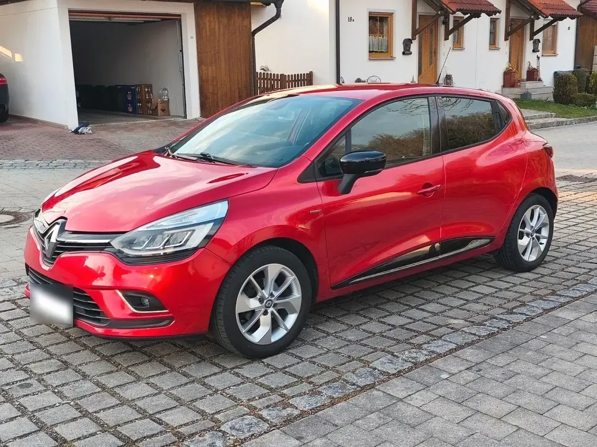 Gebraucht Renault Clio LIMITED 90 PS (66 kW) 2016 Rot Kleinwagen