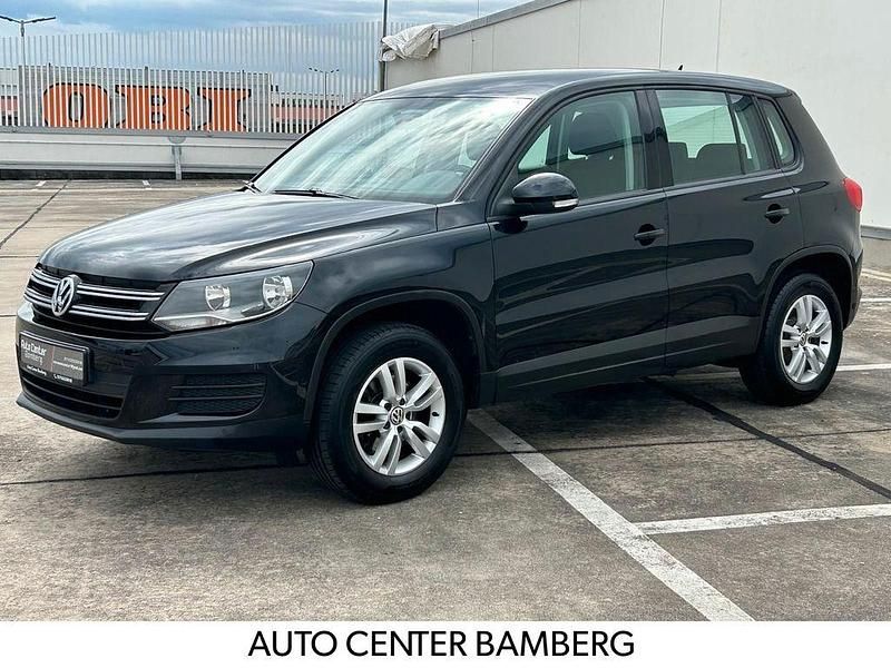 Gebraucht VW Tiguan Trendline 122 PS (89 kW) 2012 Schwarz SUV