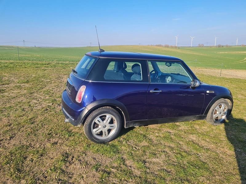 Gebraucht Mini Cooper 90 PS (66 kW) 2005 Violet Kleinwagen