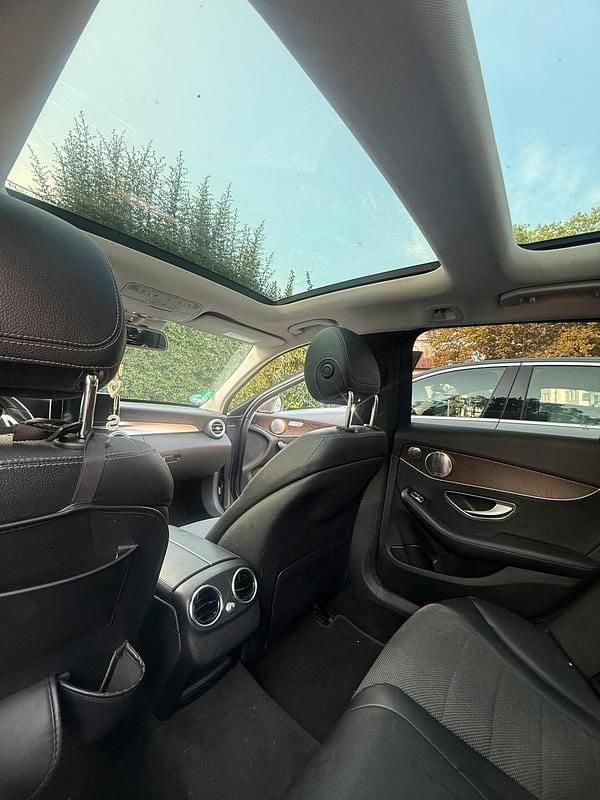 Grau Gebraucht 2017 Mercedes C200 Kombi | 12.900 € - Bild 1/4