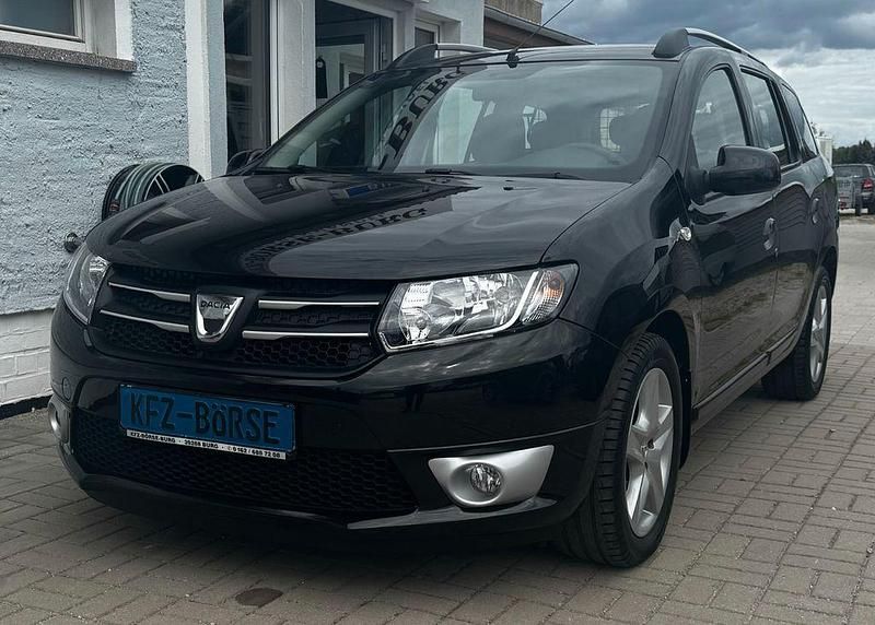Schwarz Gebraucht 2016 Dacia Logan MCV Ambiance Kombi | 7.900 € (Teuer) - Bild 1/4