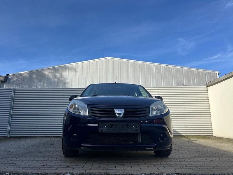 Gebraucht Dacia Sandero 75 PS (55 kW) 2012 Blau Limousine