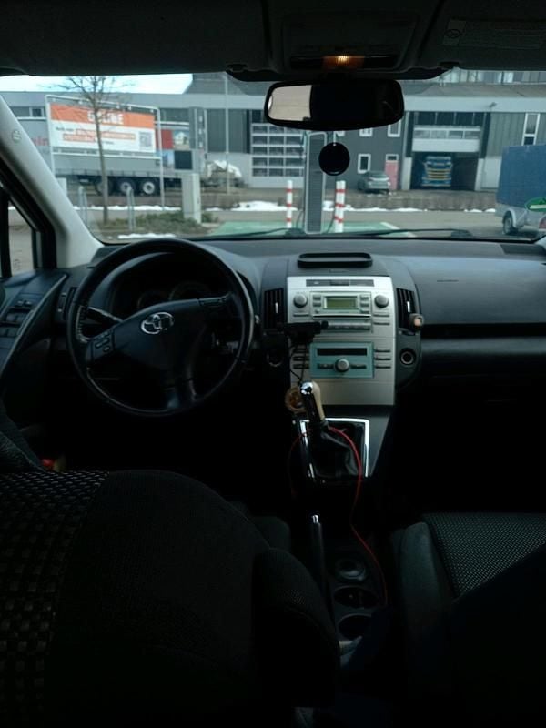 Gebraucht Toyota Corolla 177 PS (130 kW) 2007 Silber Kombi