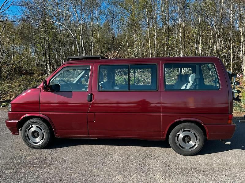 Rot Gebraucht 1995 VW T4 Van | 14.500 € - Bild 1/4