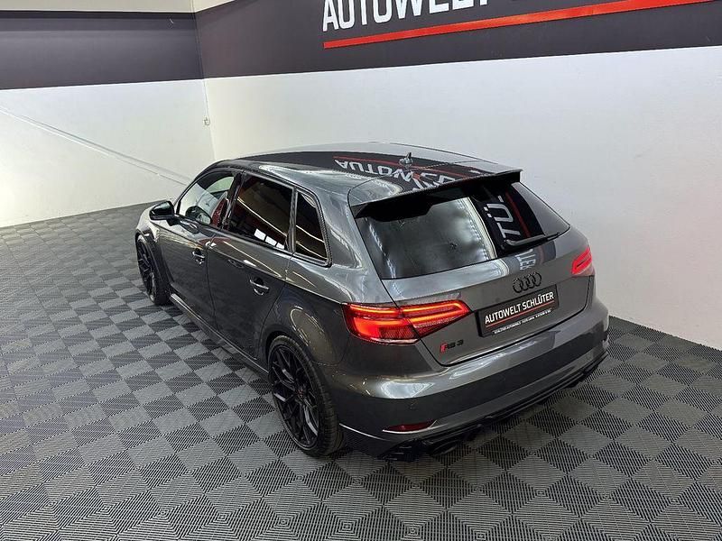 Gebraucht Audi RS3 Ambiente 400 PS (294 kW) 2018 Grau Limousine