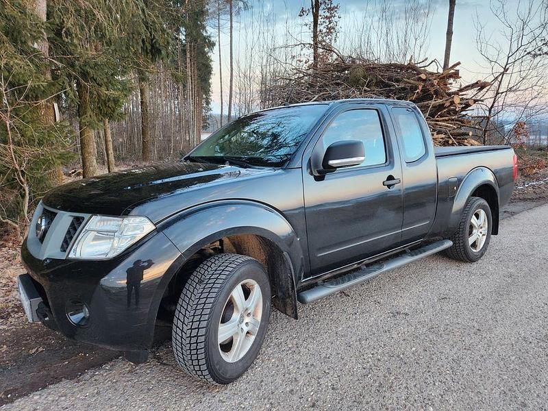 Gebraucht Nissan Navara XE 144 PS (105 kW) 2014 Schwarz Abholung