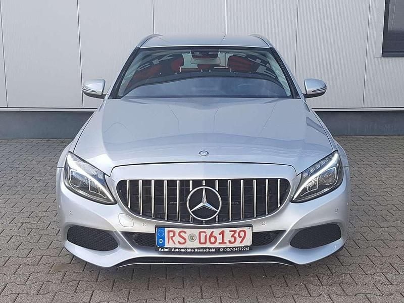 Gebraucht Mercedes C220 Avantgarde 170 PS (125 kW) 2015 Grau Kombi