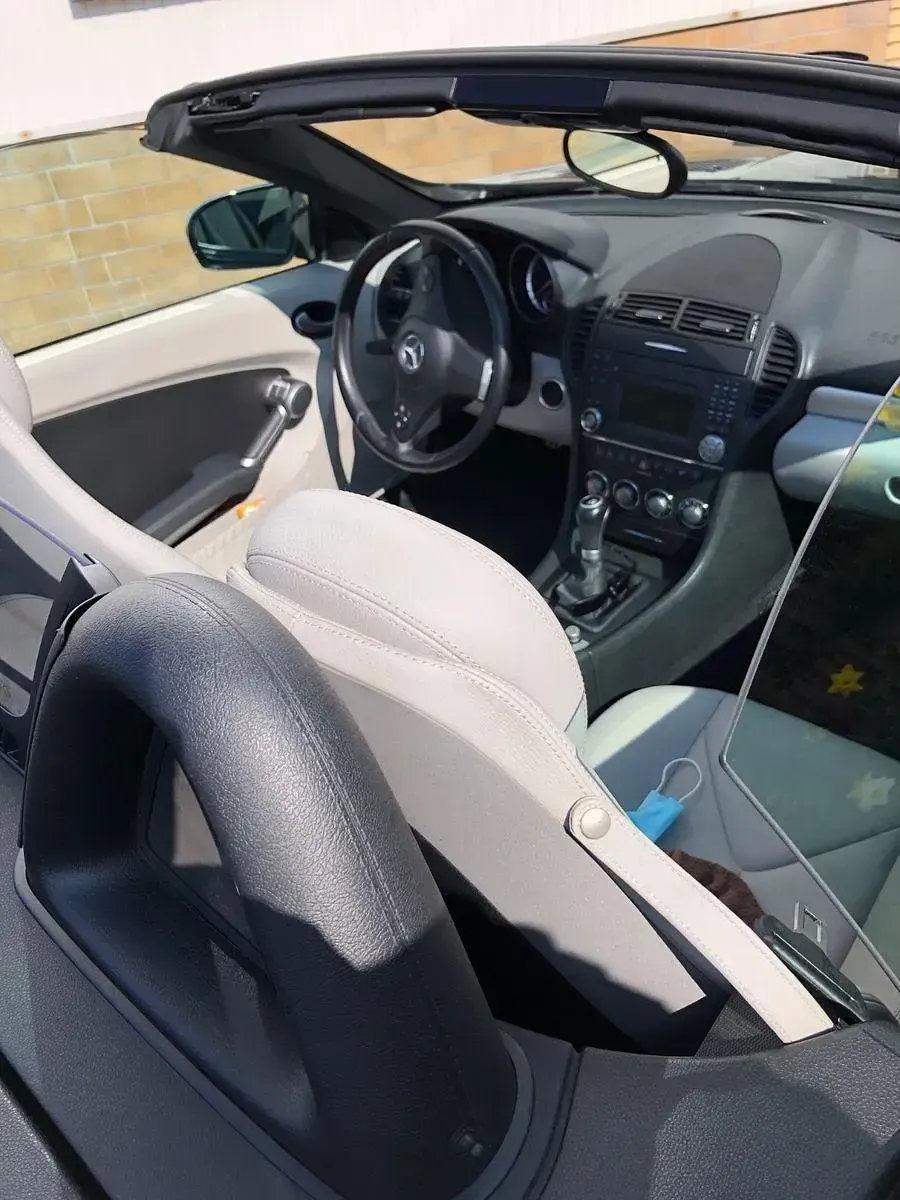 Gebraucht Mercedes SLK200 184 PS (135 kW) 2010 Grau Cabrio