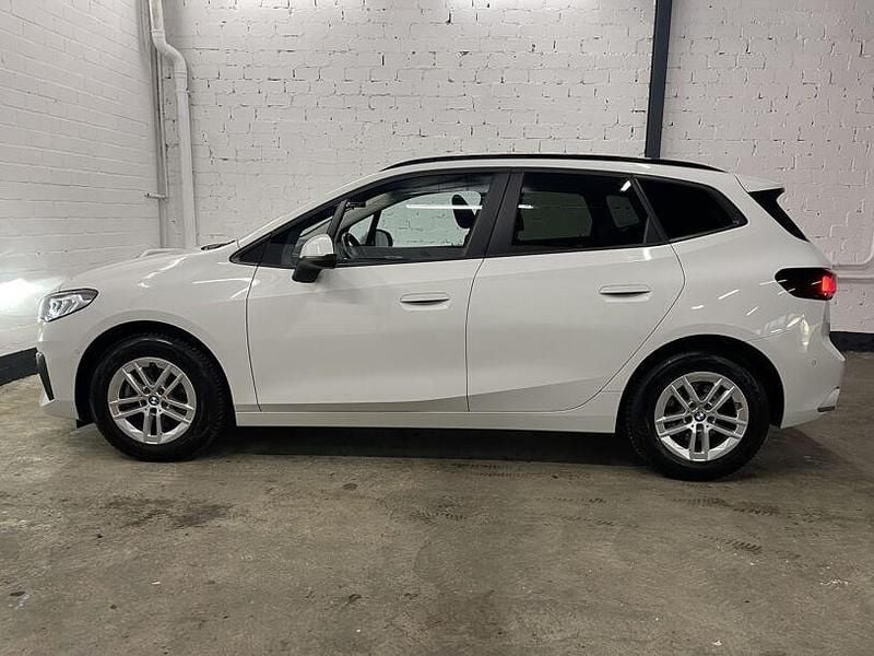 Gebraucht BMW 218 Active Tourer Shadowline 150 PS (110 kW) 2023 Weiß Van / Kleinbus