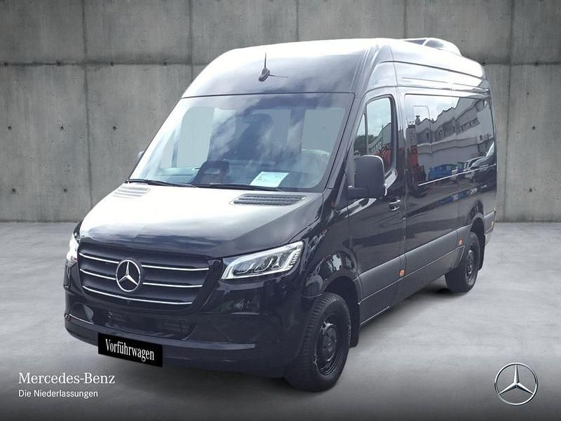 Gebraucht Mercedes Sprinter 190 PS (139 kW) 2025 Schwarz Van