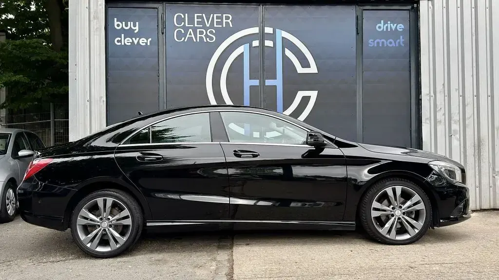 Gebraucht Mercedes CLA180 122 PS (89 kW) 2013 Schwarz Coupé
