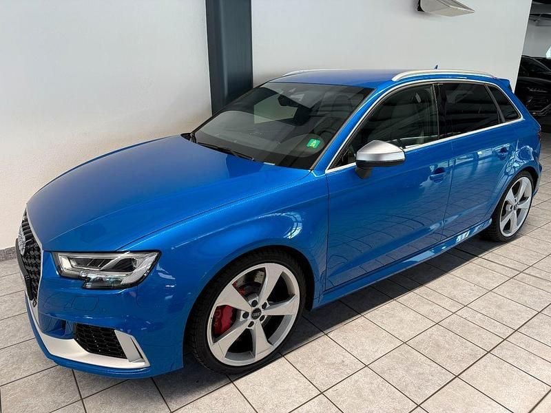 Gebraucht Audi RS3 Sport 400 PS (294 kW) 2018 Blau Limousine