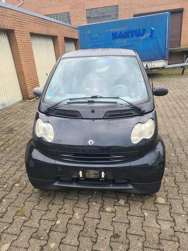 Schwarz Gebraucht 2004 Smart ForTwo Coupé Kleinwagen | 1.650 € (Fairer Preis) - Bild 1/4