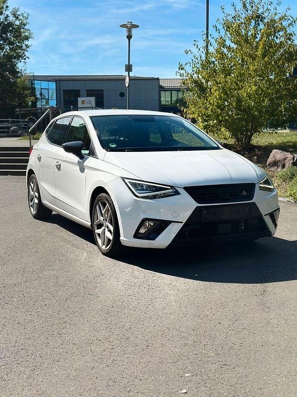Weiß Gebraucht 2017 Seat Ibiza FR Kleinwagen | 8.900 € (Superpreis) - Bild 1/4