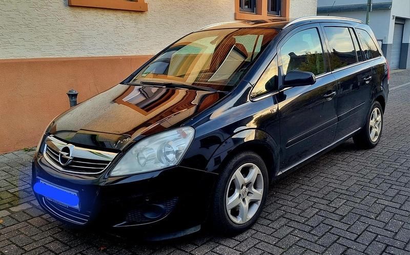 Gebraucht Opel Zafira 150 PS (110 kW) 2018 Schwarz Van / Kleinbus