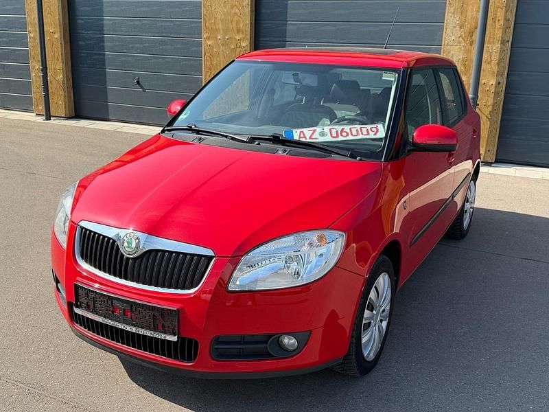 Gebraucht Skoda Fabia 86 PS (63 kW) 2009 Rot Kleinwagen