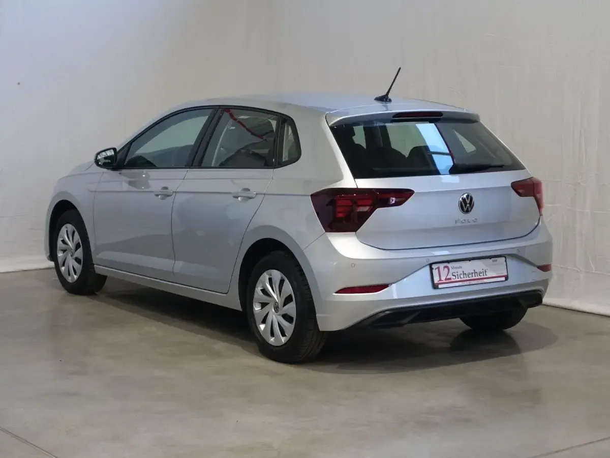 Gebraucht VW Polo Life 95 PS (69 kW) 2023 Silber Kleinwagen