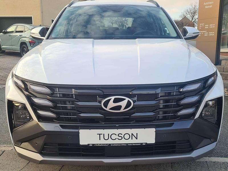 Neu Hyundai Tucson Select 150 PS (110 kW) 2026 Atlas white SUV