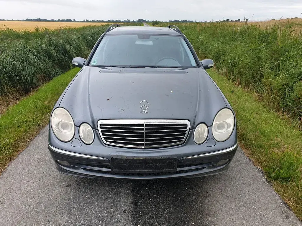 Gebraucht Mercedes C320 Avantgarde 224 PS (164 kW) 2006 Grau Limousine