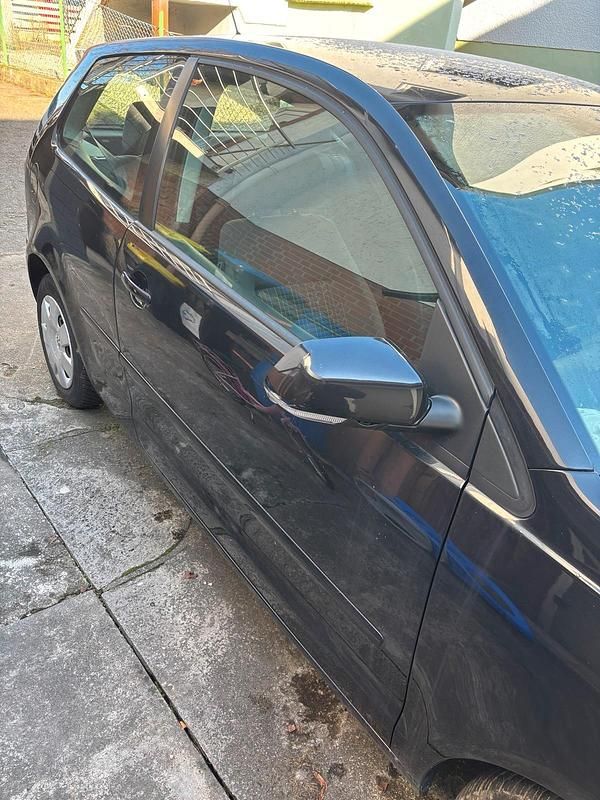 Gebraucht VW Polo 60 PS (44 kW) 2009 Schwarz Kleinwagen