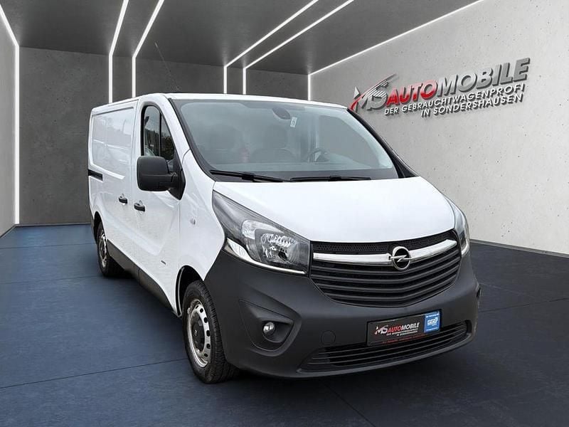 Gebraucht Opel Vivaro 121 PS (88 kW) 2018 Weiß Van / Kleinbus