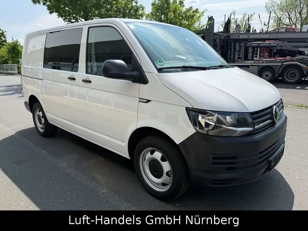 Second-hand VW Transporter Trendline 204 CP (150 kW) 2019 Alb Van